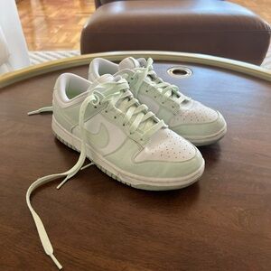 Nike Women’s Dunk Low Sneaker